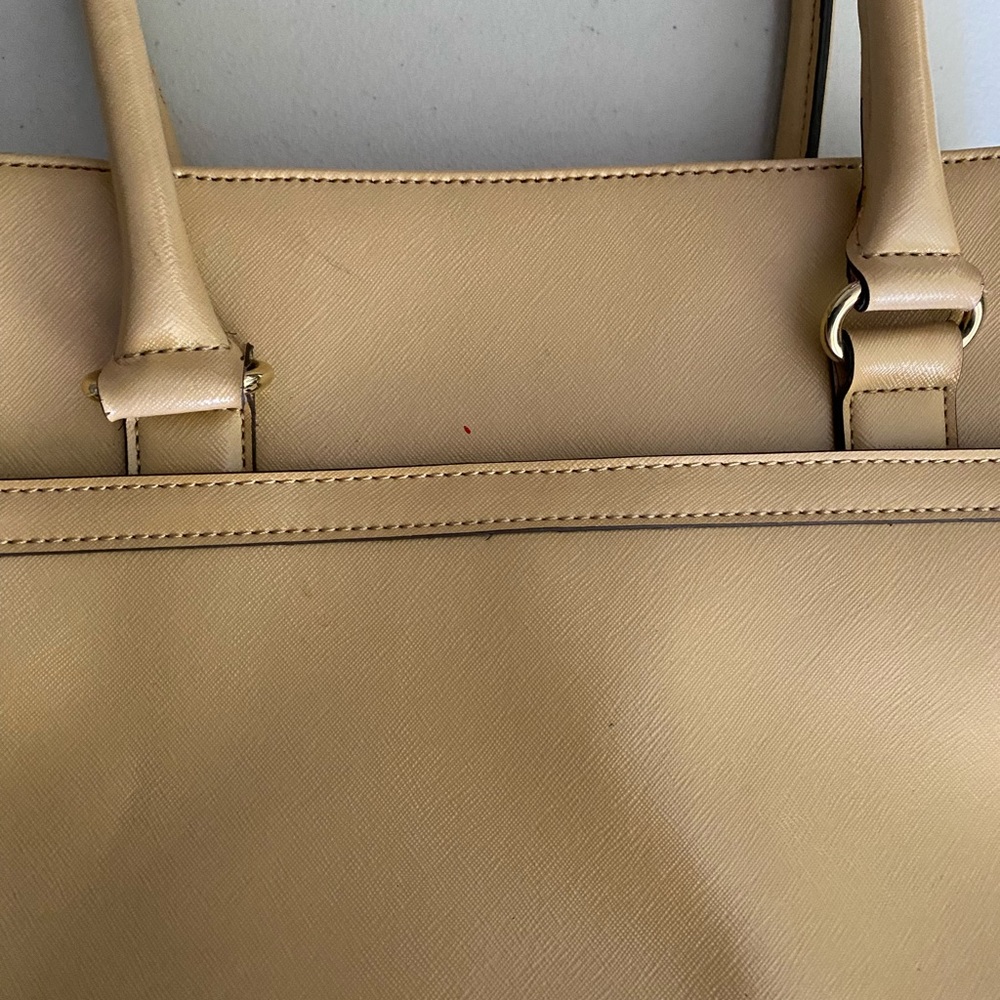 Anne Klein Cream Faux Leather
Double Handled Purse Tote Handbag - Picture 10 of 11